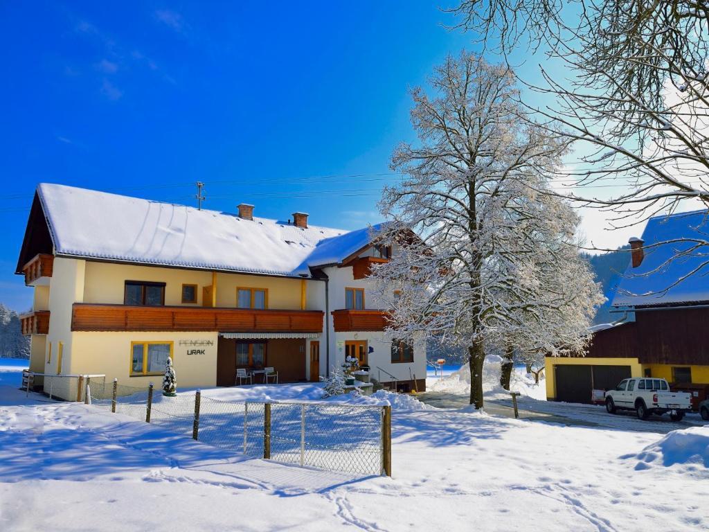 Erlebnisbauernhof Urak Sankt Kanzian am Klopeiner See Екстериор снимка